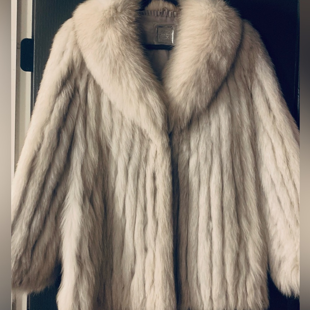 Saga Fox Fur Coat - Picture 2 of 13